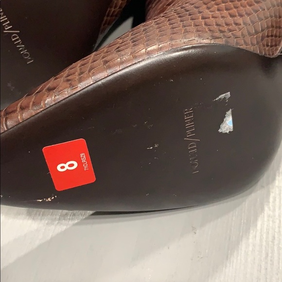 Donald/ Pliner LAILA2 BOOTIE SIZE 8 - Picture 12 of 14